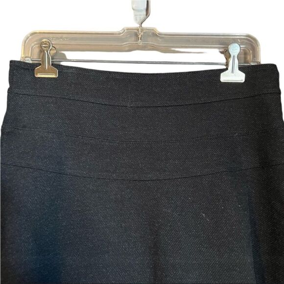 Athleta skirt. Size 4 - Picture 2 of 9